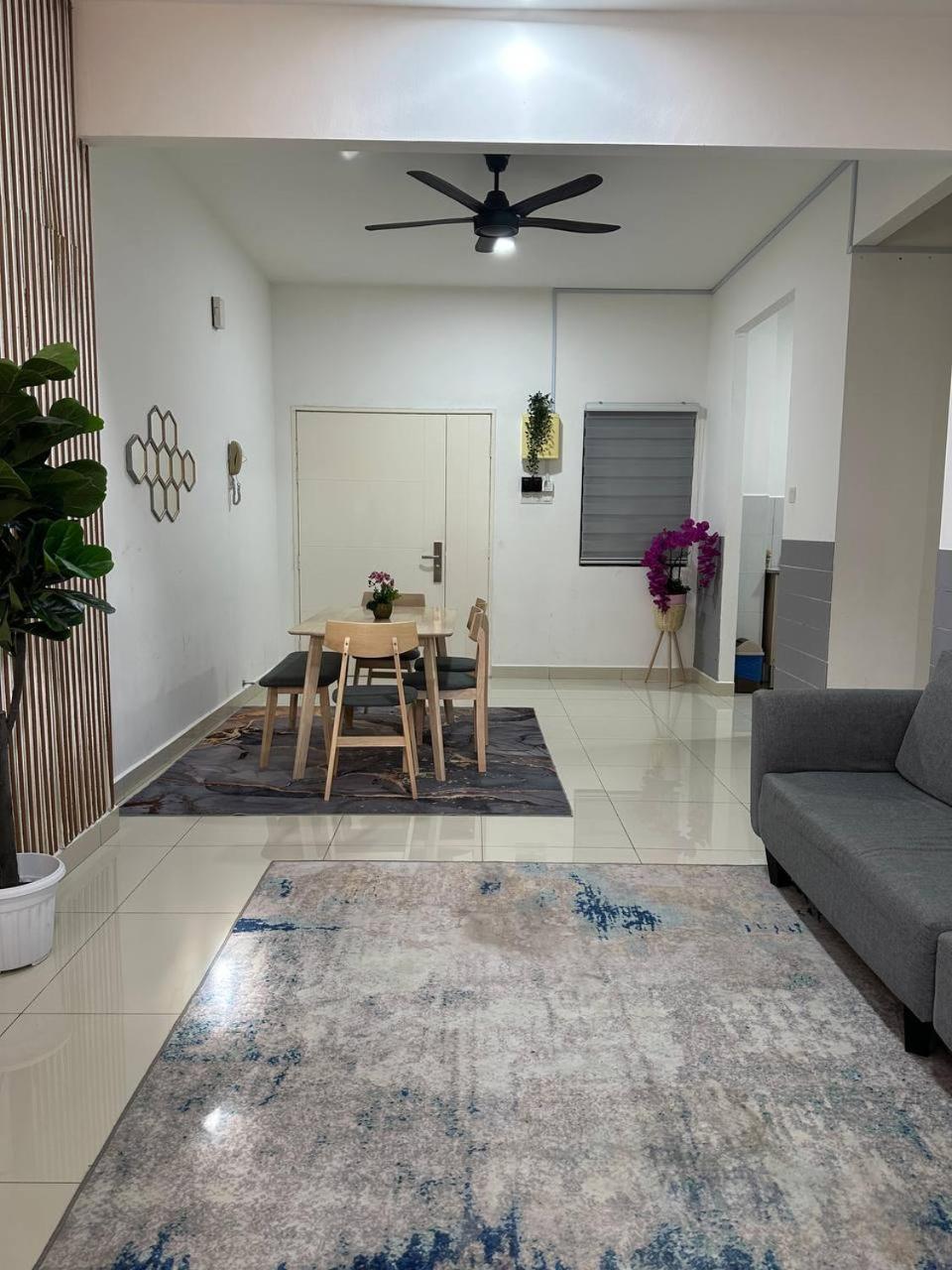 Apartment Inadh @ Icon With Pool *